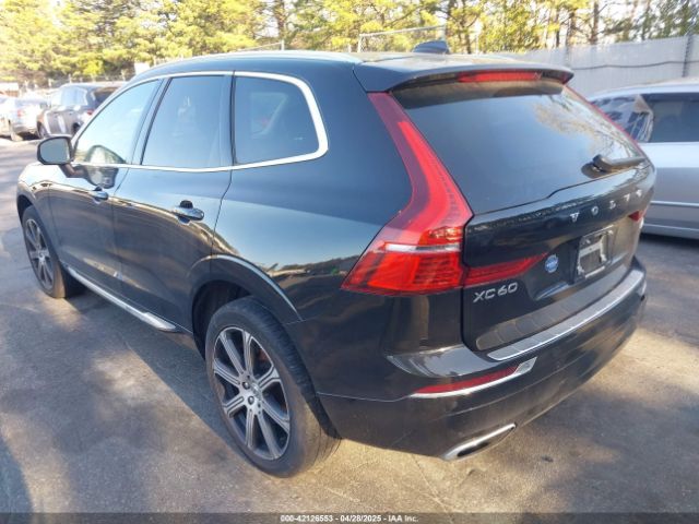 2021 VOLVO XC60 YV4102RL6M1682439 Photo 2