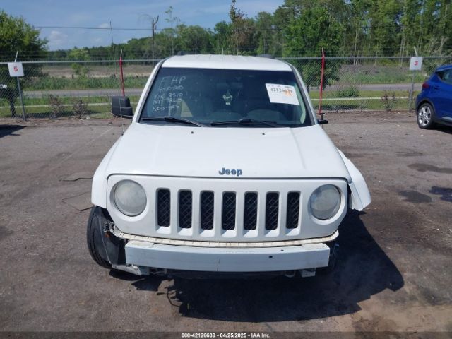 1C4NJPBB3ED618570 Jeep Patriot Sport