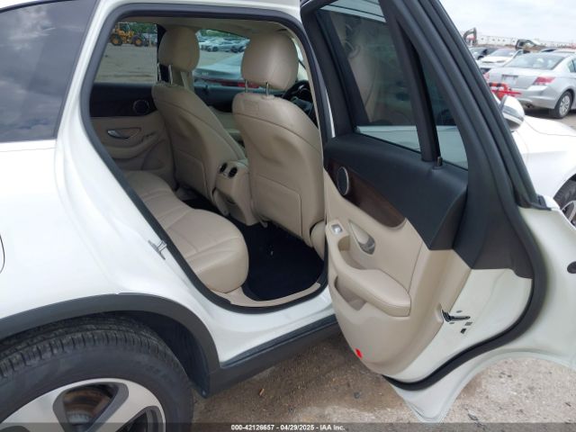 WDC0G4JB4KF590524 Mercedes-Benz GLC 300