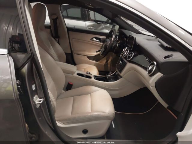 WDDSJ4GB1EN149344 Mercedes-Benz CLA 250 4MATIC