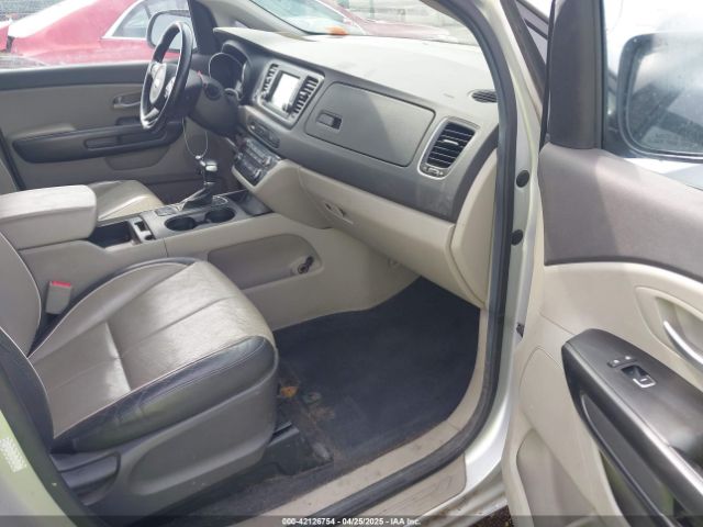 KNDMB5C14H6249021 KIA SEDONA LX
