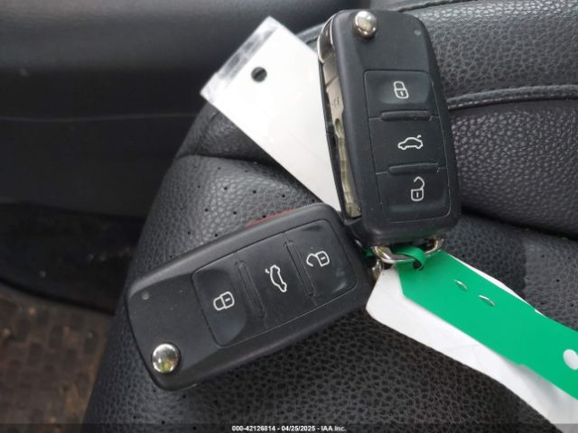 WVGBV7AX4FW560684 Volkswagen TIGUAN SE