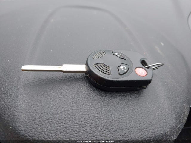 1FMCU9GX1GUC04085 Ford ESCAPE SE