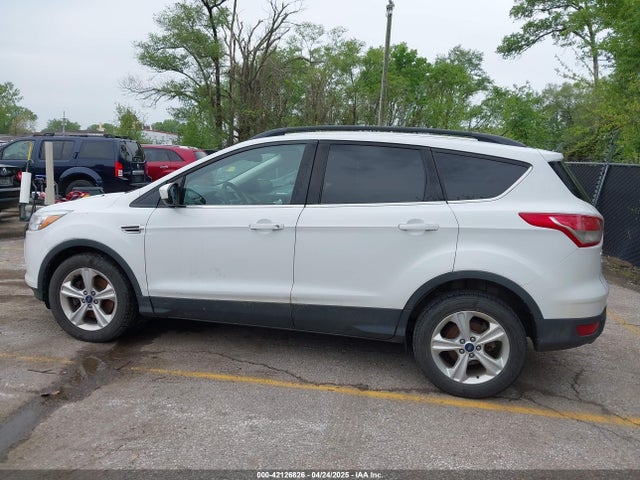 1FMCU9GX1GUC04085 Ford ESCAPE SE