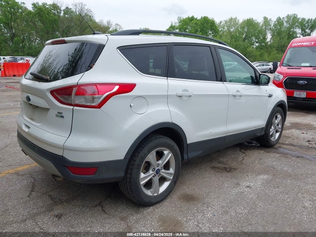 1FMCU9GX1GUC04085 Ford ESCAPE SE