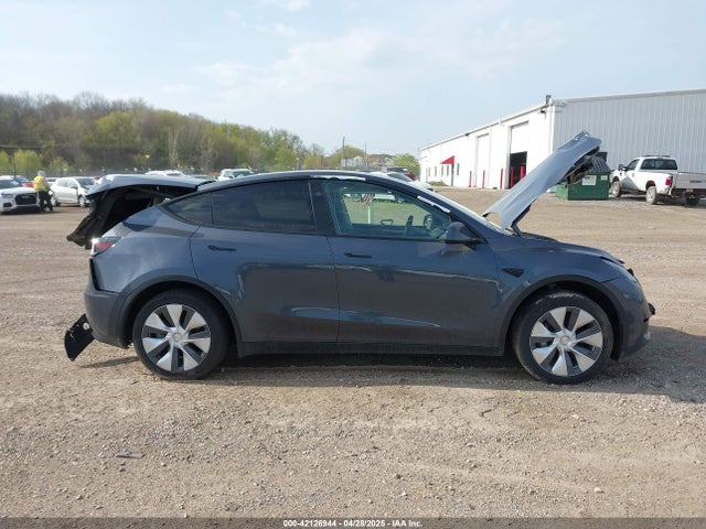 7SAYGDEE5PA200040 Tesla 2023