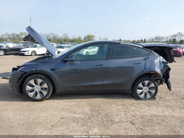 7SAYGDEE5PA200040 Tesla 2023