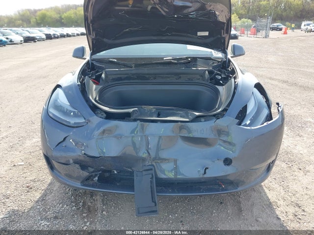 7SAYGDEE5PA200040 Tesla 2023
