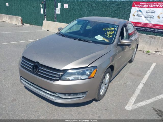 1VWAT7A34FC032404 Volkswagen Passat 1.8t Wolfsburg Edition