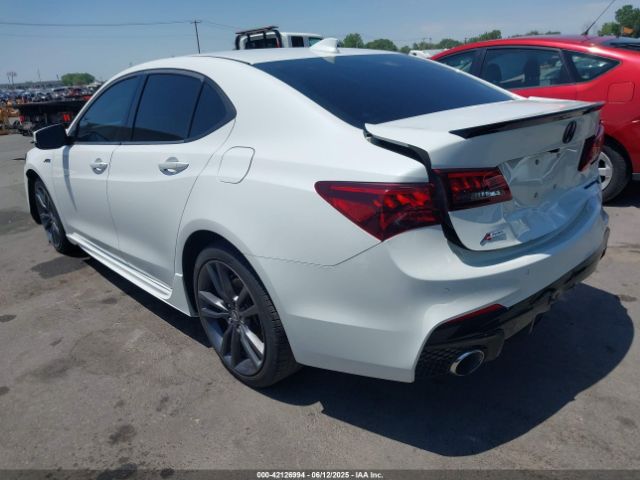 2018 ACURA TLX 19UUB3F69JA001721 Photo 2