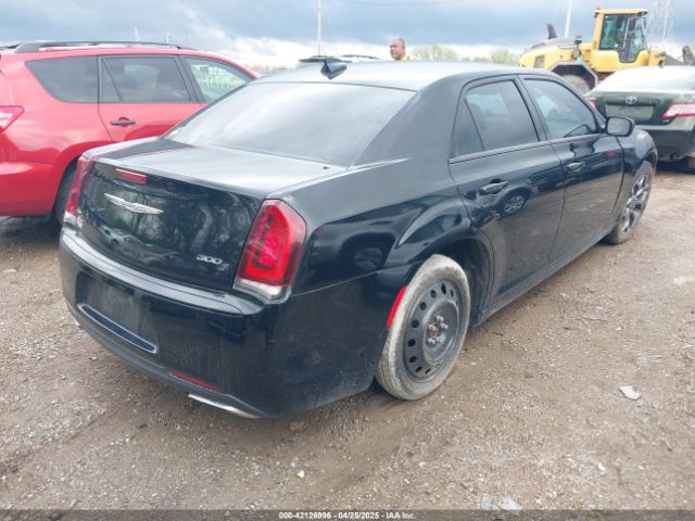 2018 CHRYSLER 300 2C3CCAGG9JH267796 Photo 3