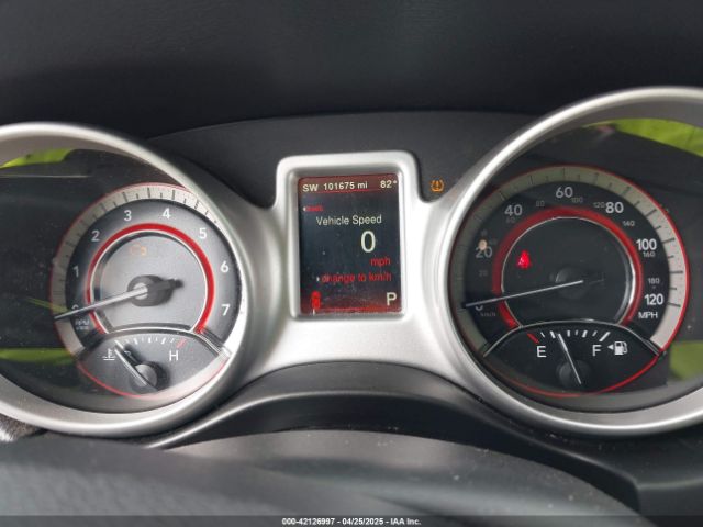 3C4PDCBBXKT860142 Dodge JOURNEY SE