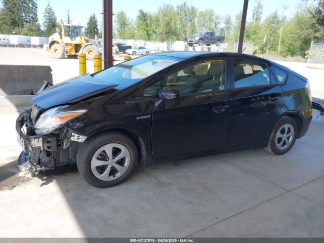 JTDKN3DU1F1899480 Toyota Prius Two