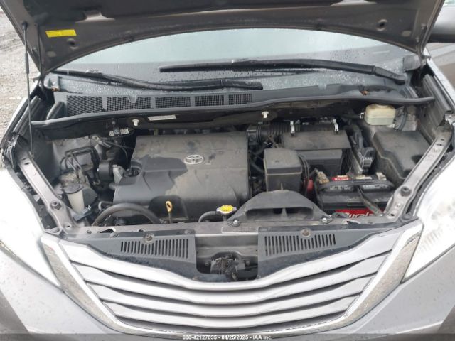 5TDYK3DC8GS721290 Toyota Sienna Xle 8 Passenger