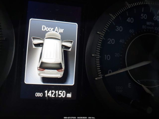 5TDYK3DC8GS721290 Toyota Sienna Xle 8 Passenger