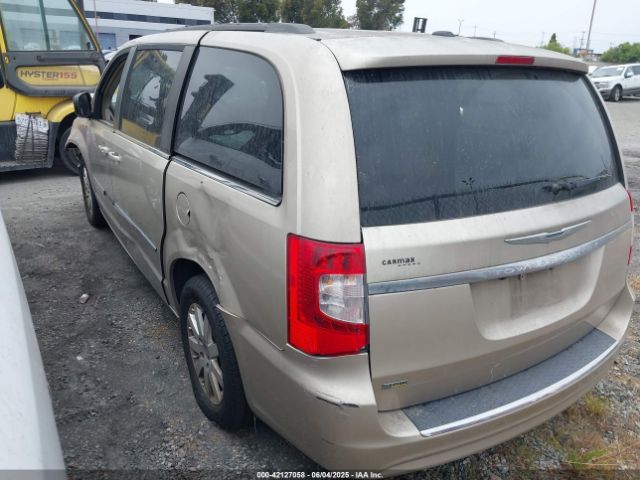2015 CHRYSLER TOWN & COUNTRY 2C4RC1BGXFR626393 Photo 2