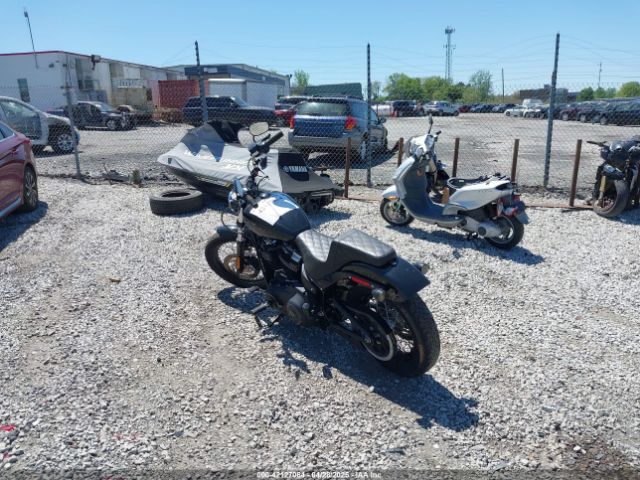 2019 HARLEY-DAVIDSON FXBB 1HD1YJJ29KB063039 Photo 2