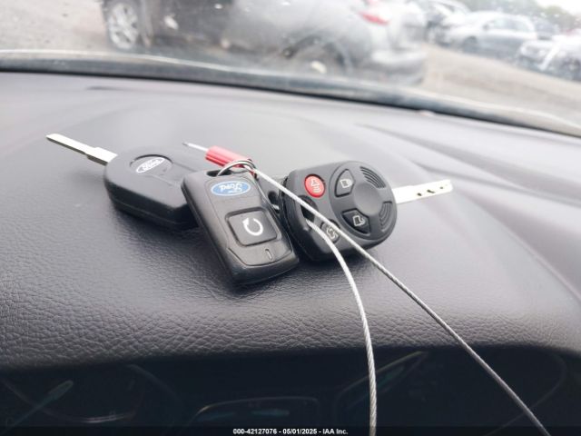 1FADP3H28JL227396 Ford FOCUS SEL