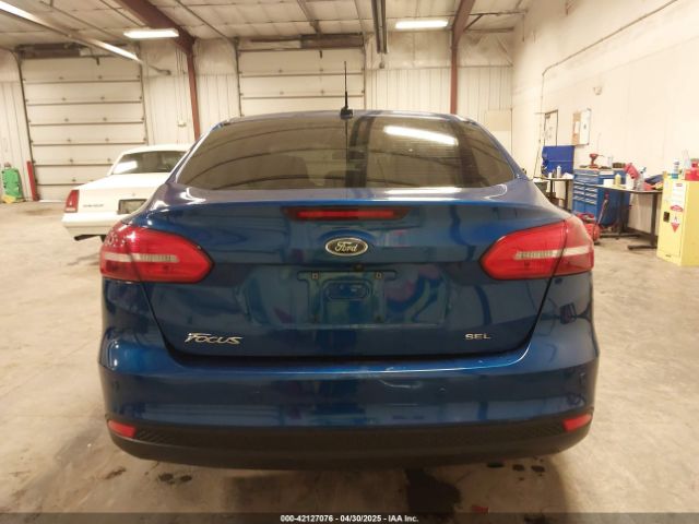 1FADP3H28JL227396 Ford FOCUS SEL