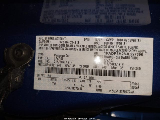 1FADP3H28JL227396 Ford FOCUS SEL