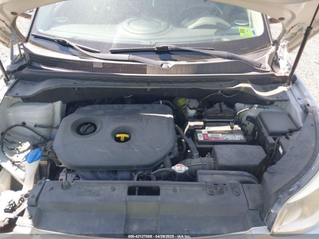 KNDJP3A54F7798286 KIA SOUL +