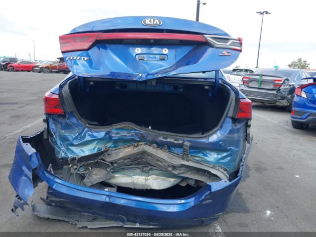 3KPF34AD2KE017208 KIA FORTE S