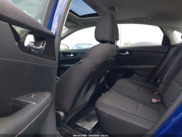 3KPF34AD2KE017208 KIA FORTE S