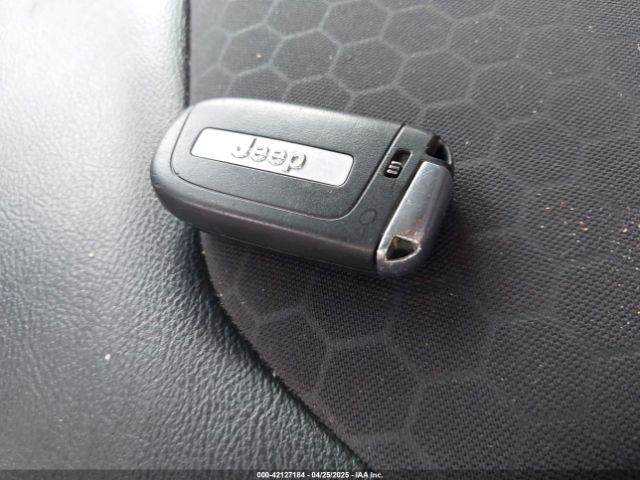 2019 JEEP COMPASS 3C4NJDBB6KT849953 Photo 10