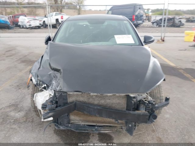 5NPD84LF3JH283998 Hyundai ELANTRA SEL
