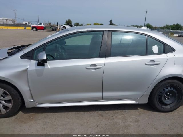 5YFEPMAE2NP338709 Toyota COROLLA LE
