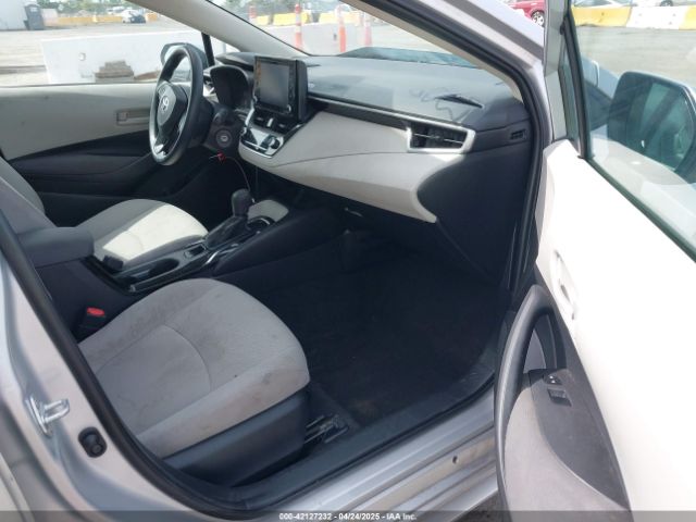 5YFEPMAE2NP338709 Toyota COROLLA LE