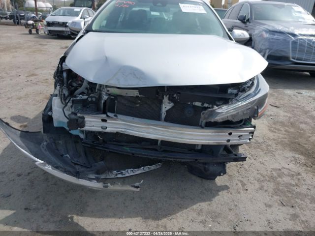 5YFEPMAE2NP338709 Toyota COROLLA LE