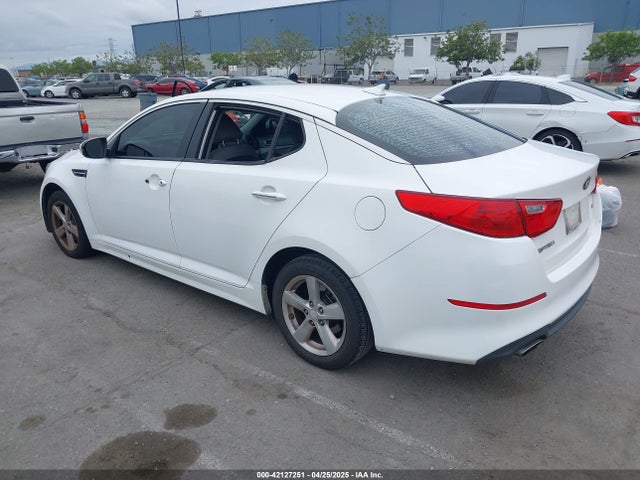 KNAGM4A74F5662579 KIA Optima Lx