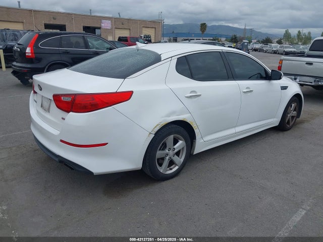 KNAGM4A74F5662579 KIA Optima Lx