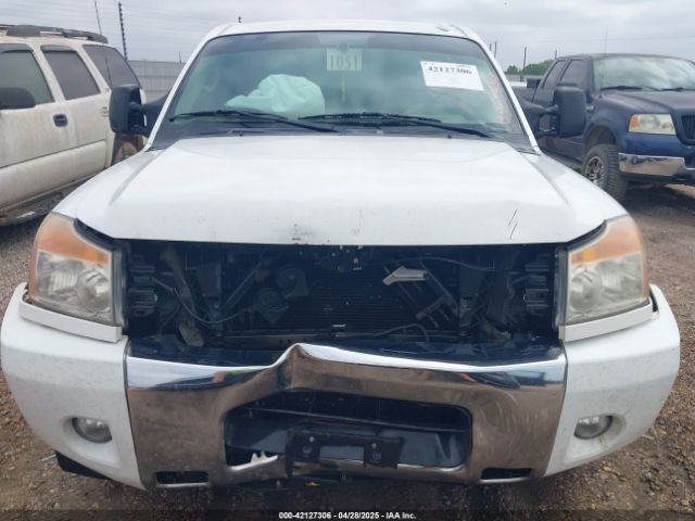 1N6BA0ED1EN511595 Nissan TITAN SV