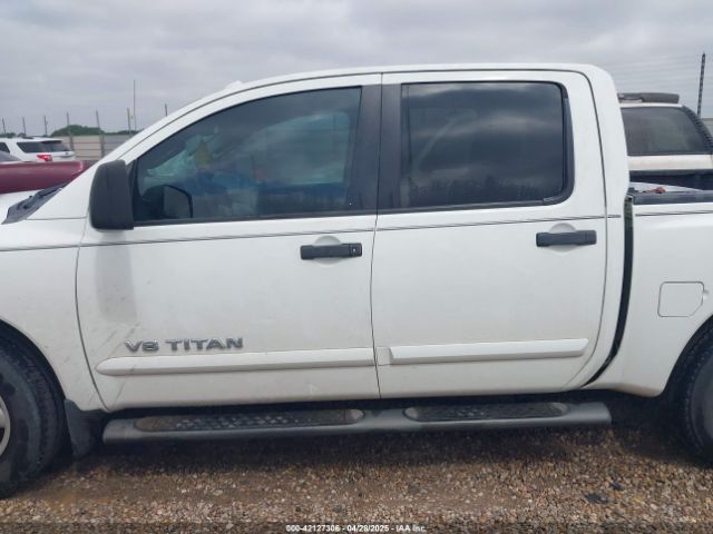 1N6BA0ED1EN511595 Nissan TITAN SV