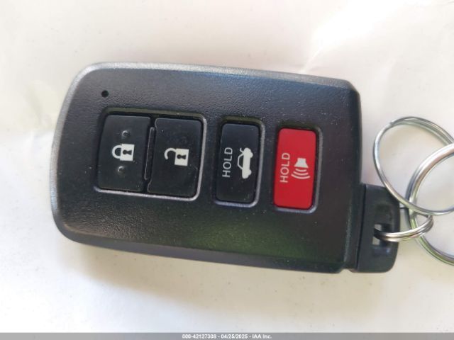 4T1BF1FKXHU673934 Toyota CAMRY XLE