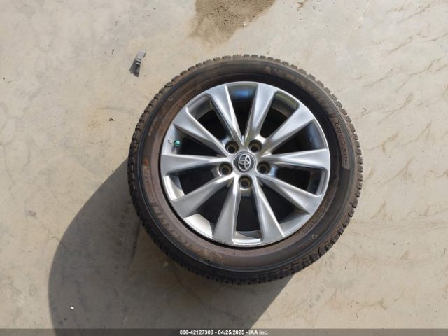 4T1BF1FKXHU673934 Toyota CAMRY XLE