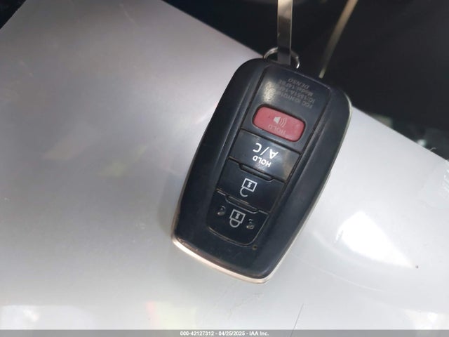 Toyota Prius Prime Premium 2018 JTDKARFPXJ3104302 Image 11