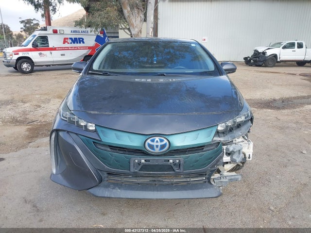 Toyota Prius Prime Premium 2018 JTDKARFPXJ3104302 Image 13