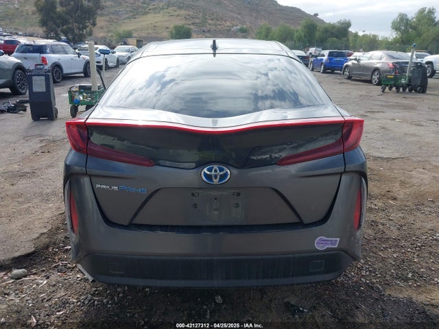 Toyota Prius Prime Premium 2018 JTDKARFPXJ3104302 Image 17