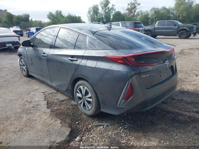 Toyota Prius Prime Premium 2018 JTDKARFPXJ3104302 Image 3