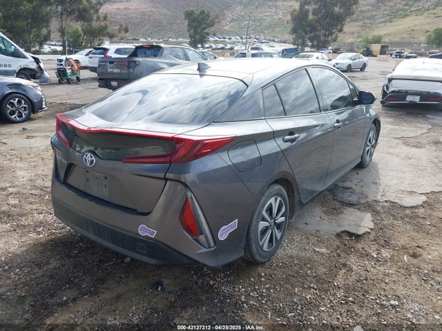 Toyota Prius Prime Premium 2018 JTDKARFPXJ3104302 Image 4