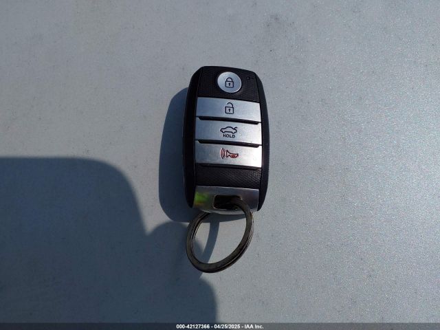 5XXGV4L26GG015874 KIA Optima Sxl Turbo