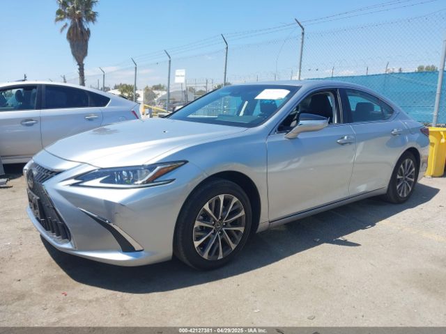 58ACZ1B15PU145072 Lexus ES 350