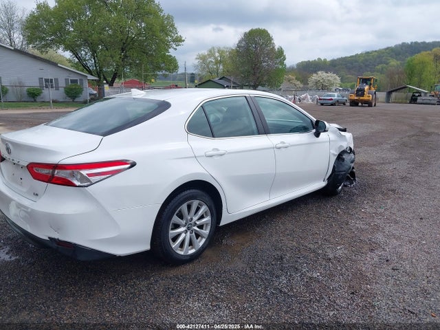 4T1B11HK8KU819721 Toyota CAMRY LE