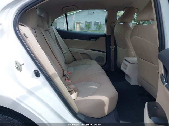 4T1B11HK8KU819721 Toyota CAMRY LE