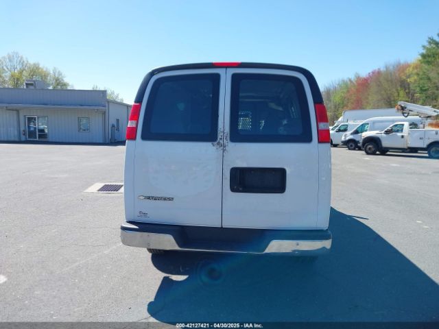 1GCWGAFGXJ1905387 Chevrolet Express 2500 Work Van