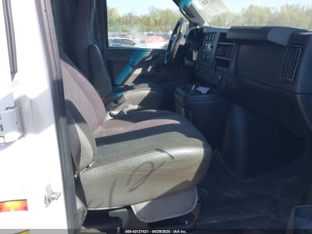 1GCWGAFGXJ1905387 Chevrolet Express 2500 Work Van