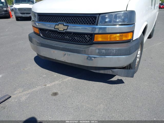 1GCWGAFGXJ1905387 Chevrolet Express 2500 Work Van